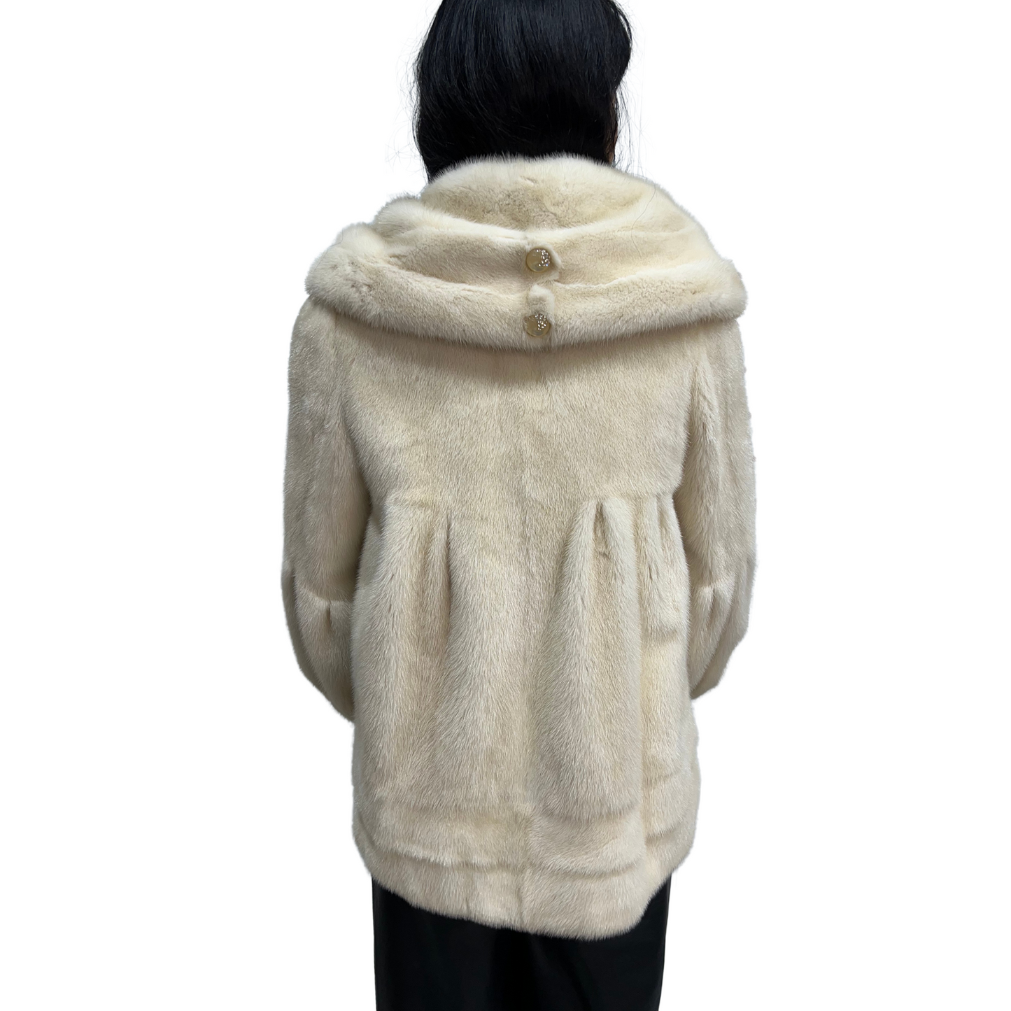 The Luxurious Noble Ivory Faux Fur Coat